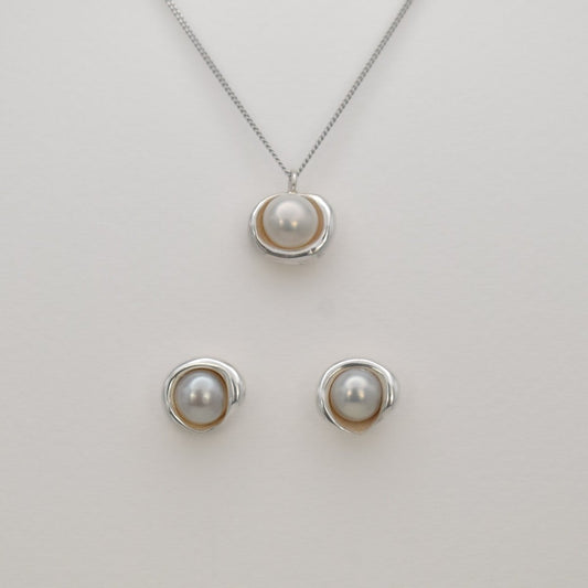 Cocoon Pendant - SunTouch Jewelry