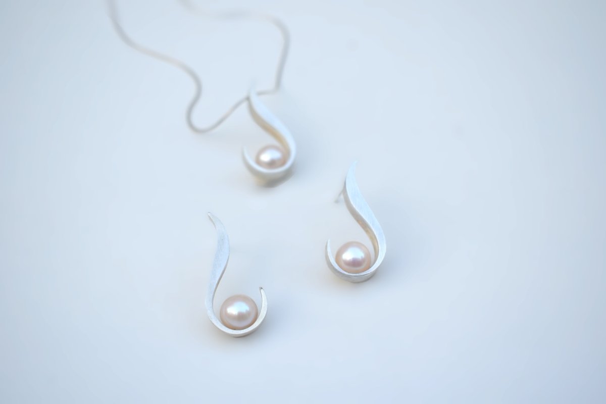 Inner Strength Pearl Earrings - SunTouch Jewelry