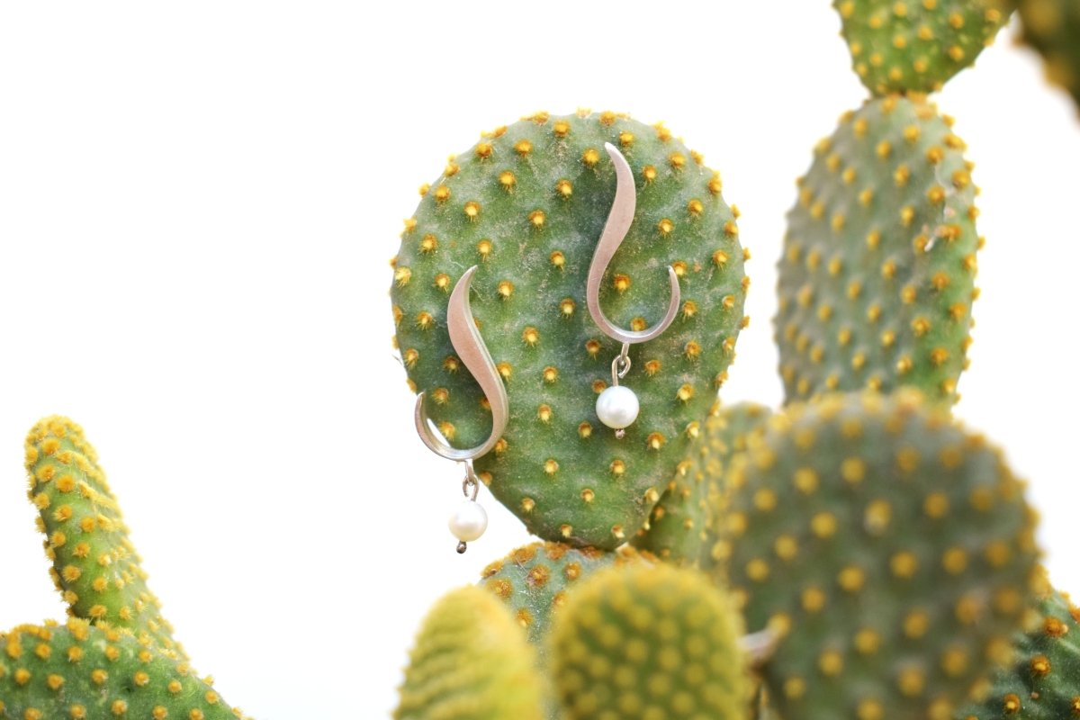 Moment of Movement Earrings - SunTouch Jewelry