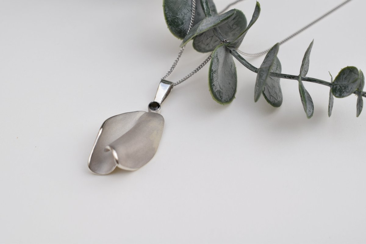 Petal Flow Pendant - SunTouch Jewelry