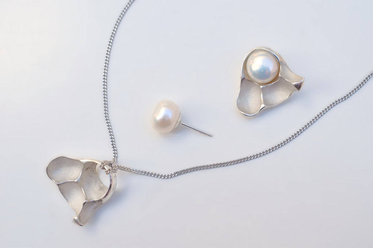 Spongia Earrings - SunTouch Jewelry