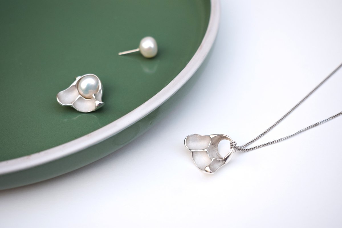 Spongia Earrings - SunTouch Jewelry