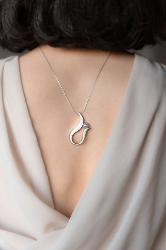 Whisper of flow Necklace - SunTouch Jewelry