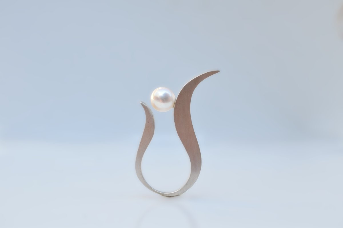 Whisper of flow Ring - SunTouch Jewelry