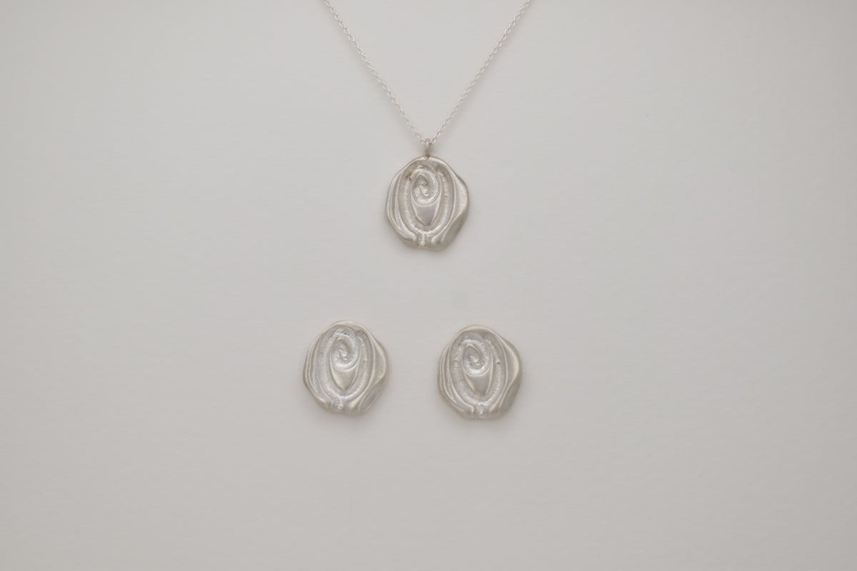 Rosette Pendant