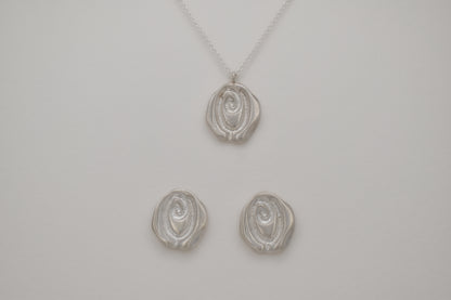 Rosette Pendant