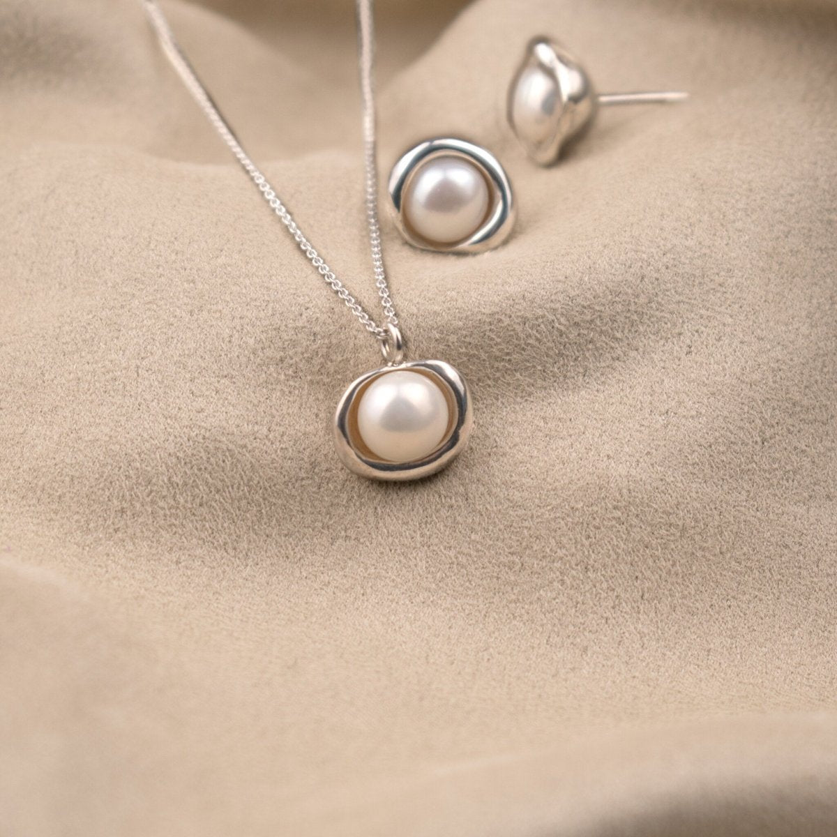 Cocoon Pendant - SunTouch Jewelry