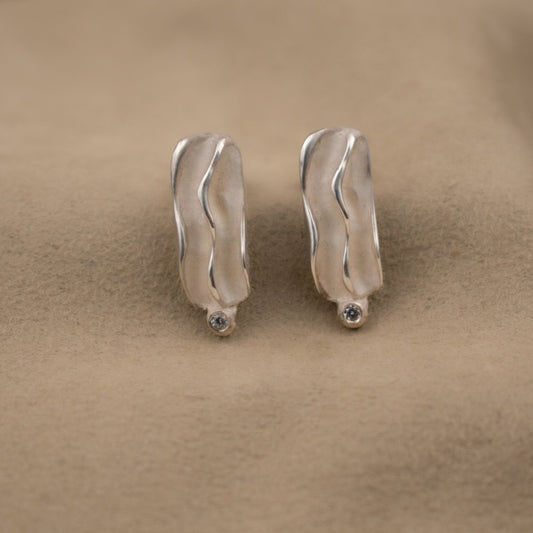 Ocean Flow Stud Earrings with Diamond - SunTouch Jewelry