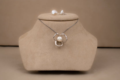 Pearl Bloom Pendant - SunTouch Jewelry