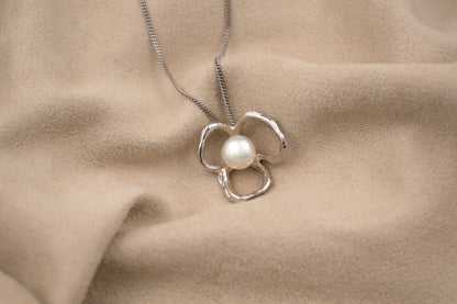 Pearl Bloom Pendant - SunTouch Jewelry