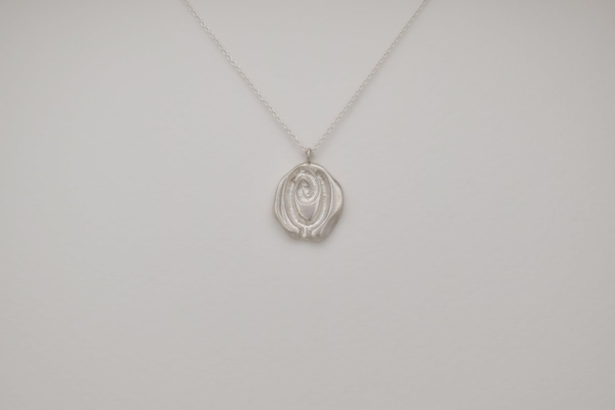 Rosette Pendant - SunTouch Jewelry