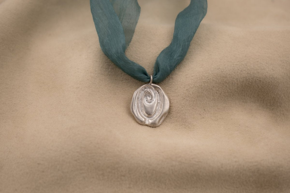 Rosette Pendant - SunTouch Jewelry