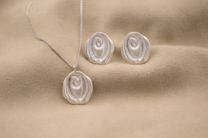 Rosette Pendant - SunTouch Jewelry
