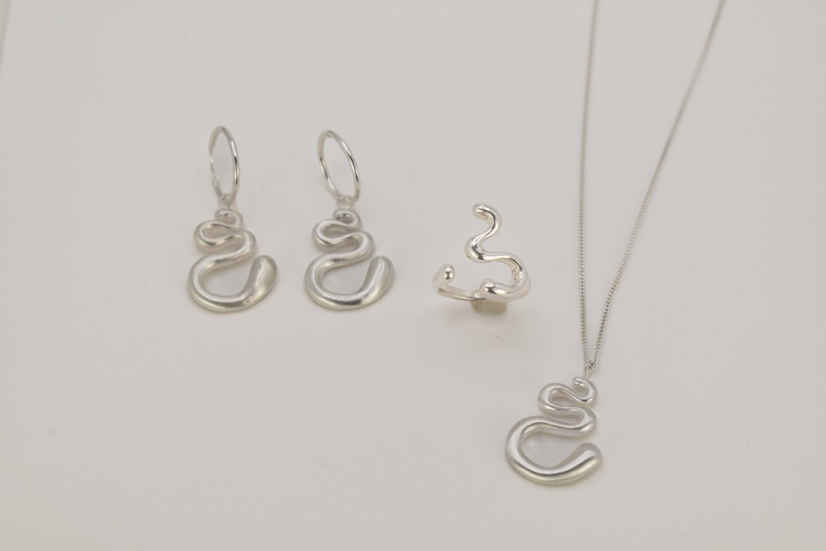 Silent Flow Earrings - SunTouch Jewelry