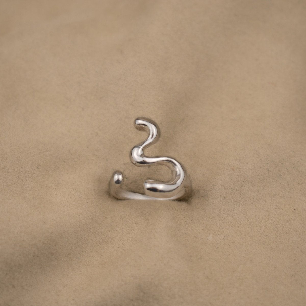 Silent Flow Ring - SunTouch Jewelry