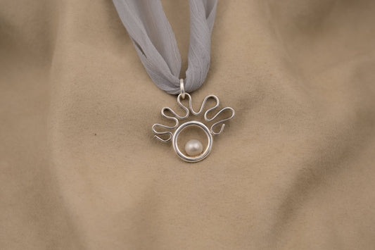 Tide Trace Circle Pearl Pendant - SunTouch Jewelry